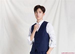 钊晟灏家庭背景,出身名门，家族荣耀的传承者